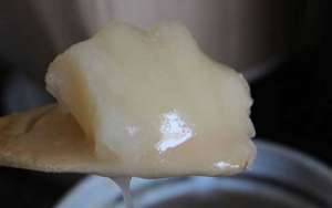 蜂蜜洗脸的好处及正确做法_库百科养蜂养殖