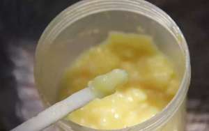 吃蜂王浆有什么好处和禁忌？_库百科养蜂养殖