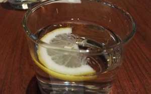 孕妇能喝蜂蜜柠檬水吗？_库百科养蜂养殖