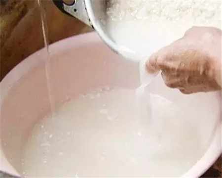 淘米水 淘米水