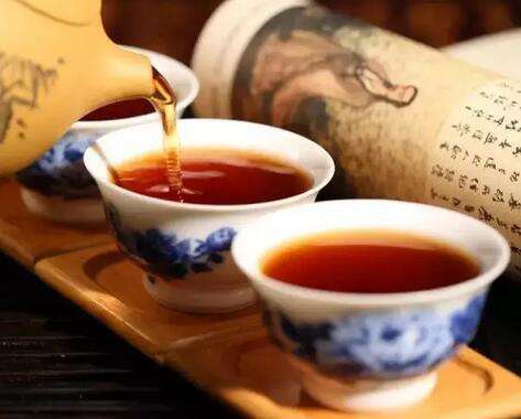 养生 · 详解为什么秋天要多喝茶?适合喝哪些茶?