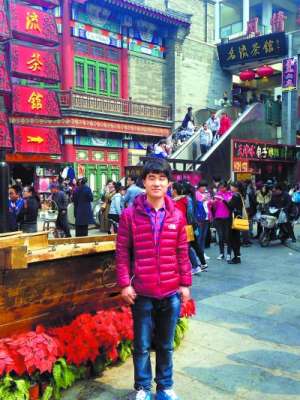 从药材柜员到销售达人 90后小伙闻香识药材【库百科农业网】