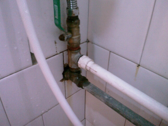 卫生间下水漏水点探测，卫生间下水漏水是什么原因?